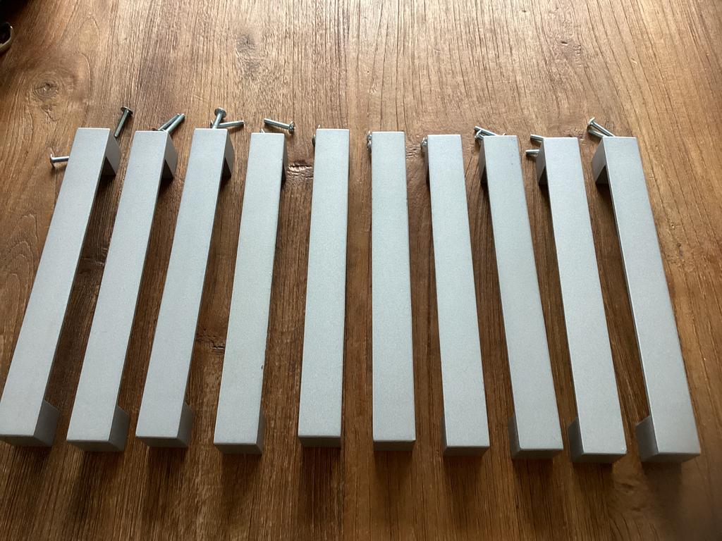 10 handgrepen / IKEA handvaten., Huis en Inrichting, Minder dan 50 cm, Gebruikt, Ophalen of Verzenden, Minder dan 25 cm
