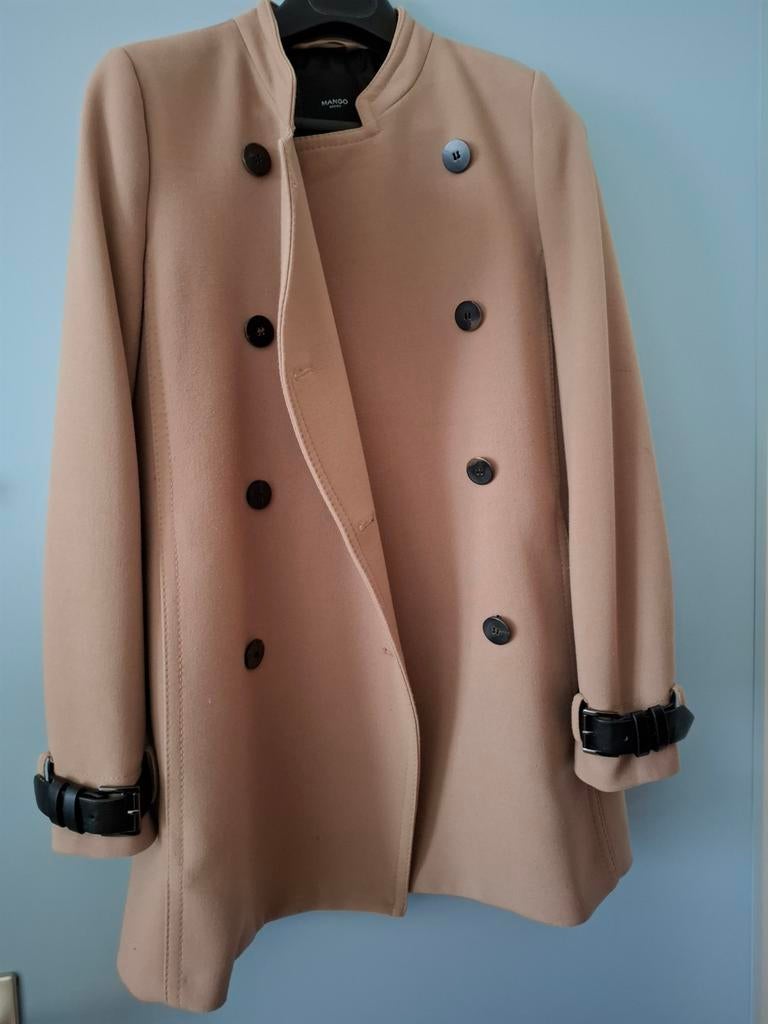 Stijlvolle Mango jas in camelkleur met zwarte details, Maat 38/40 (M), Mango, Beige, Ophalen of Verzenden