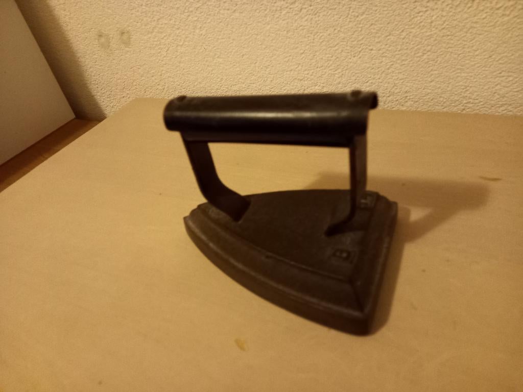 oud strijkijzer, Antiek en Kunst, Ophalen