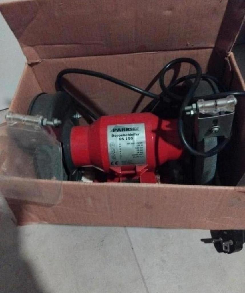 Dubbele slijpmachine parkside ds 150 in doos

Prijs 30, Ophalen of Verzenden, Minder dan 700 watt, Werkbankslijpmachine