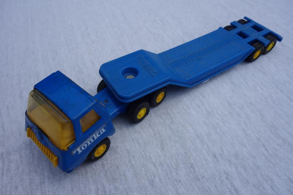 Metalen truck met oplegger Tonka, Kinderen en Baby's, Speelgoed | Speelgoedvoertuigen, Ophalen of Verzenden, Gebruikt