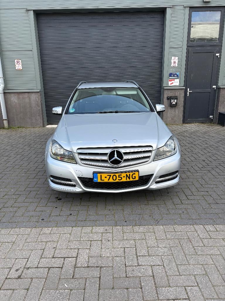 Mercedes-Benz C-Klasse C180 BE Estate Aut7 2011 Grijs, Auto's, Mercedes-Benz, Automaat, 1800 kg, 1796 cc, 1455 kg
