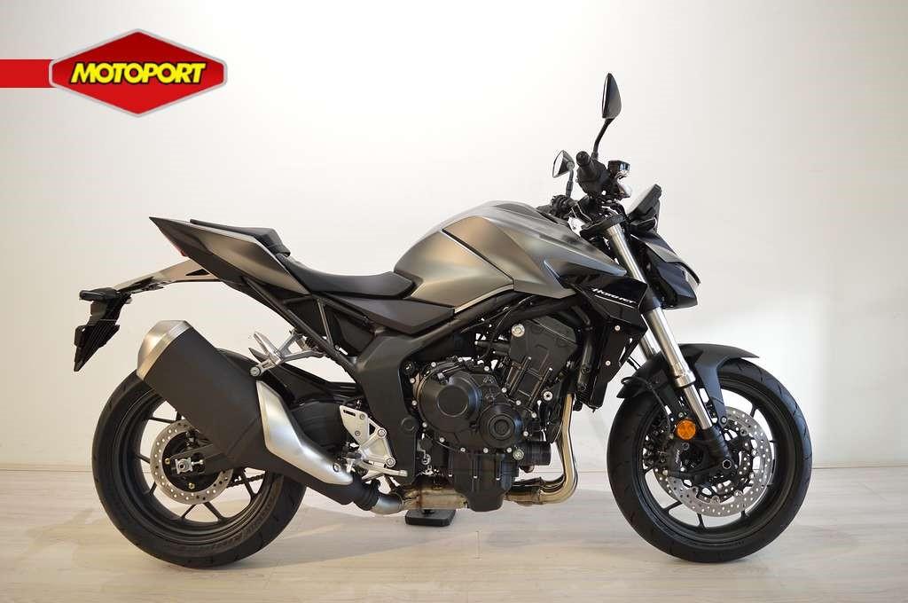 Honda CB 1000 HORNET (bj 2026), Doornveld 180-184
B-1731  ZELLIK, BE, Bedrijf, HONDA MOTOR EUROPE BENELUX, Info@motoportassen.nl