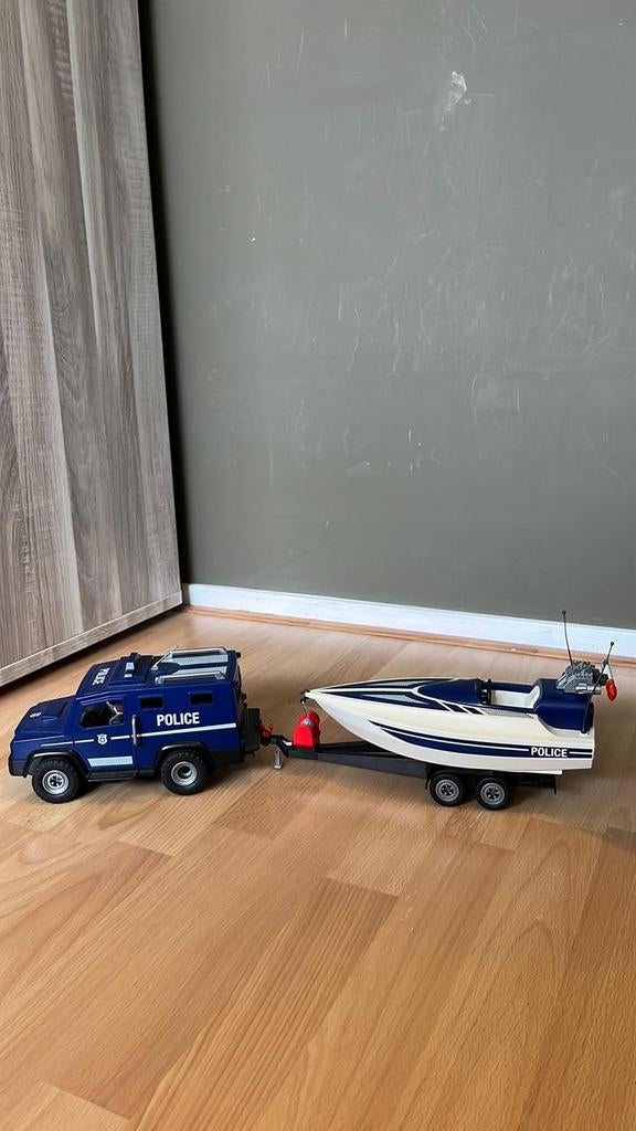 Playmobil politieauto met boot, Kinderen en Baby's, Speelgoed | Playmobil, Ophalen of Verzenden, Gebruikt