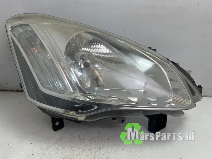 Koplamp rechts van een Citroen Berlingo, Gebruikt, -, Ophalen of Verzenden, -