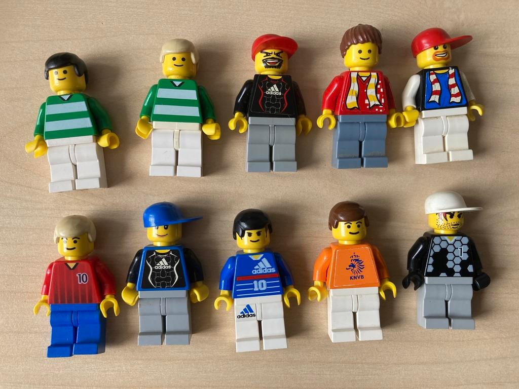 Lego voetballers, minifiguren, Kinderen en Baby's, Ophalen of Verzenden, Zo goed als nieuw