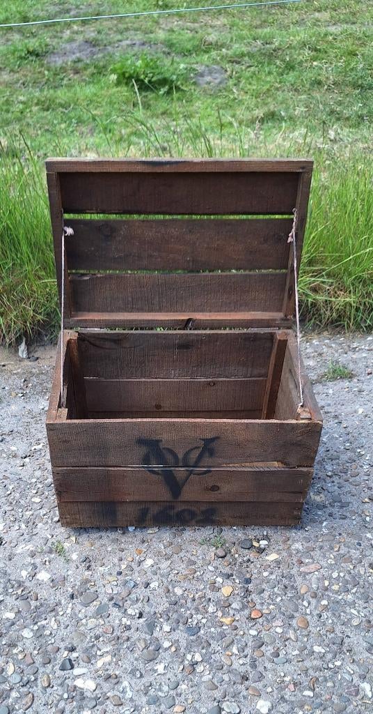 Stoere set 3 decoratieve houten kisten met opdruk VOC 1602😎, Minder dan 50 cm, Gebruikt, 50 tot 100 cm, .