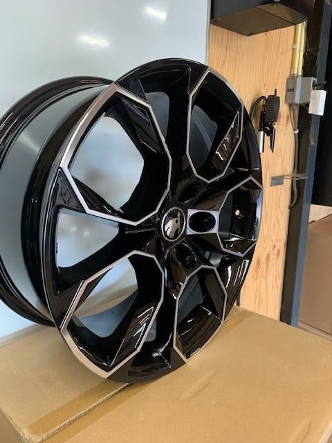 18"19" SKODA Look Velgen 5x112 NIEUW SKODA SEAT VW Golf, 19 inch, Velg(en), Nieuw, Ophalen of Verzenden