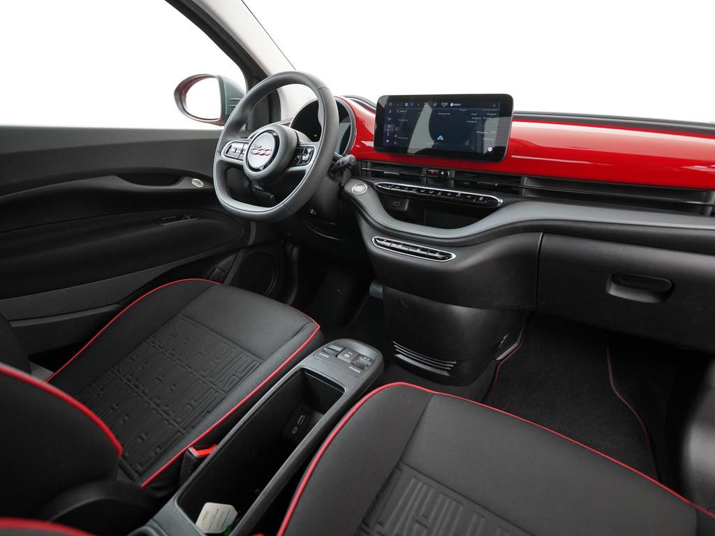 Fiat 500e RED 24kWh | Digital Cockpit | Navigatie | Apple/An, 12 maanden, Stof, Gebruikt, 95 pk