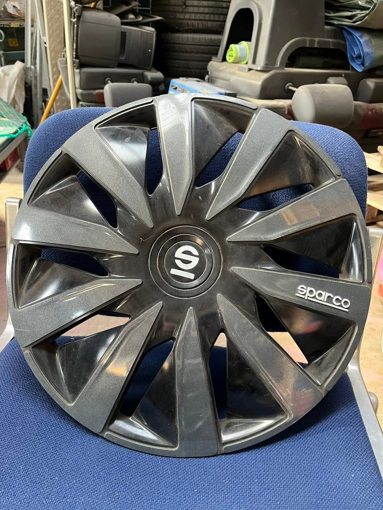 4 kunststof wieldoppen 16 inch merk Sparco, Auto diversen, Wieldoppen, Ophalen of Verzenden, Gebruikt