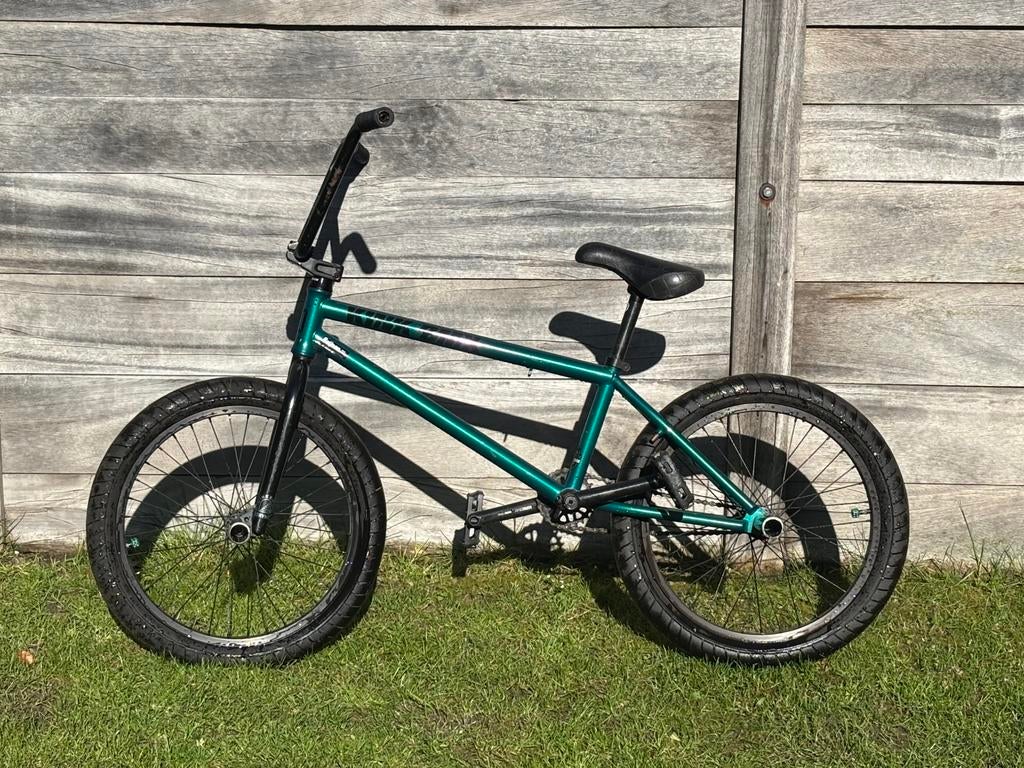 Kink BMX - glanzend groen - incl Pegs & ventieldopjes, Ophalen, Zo goed als nieuw, Staal