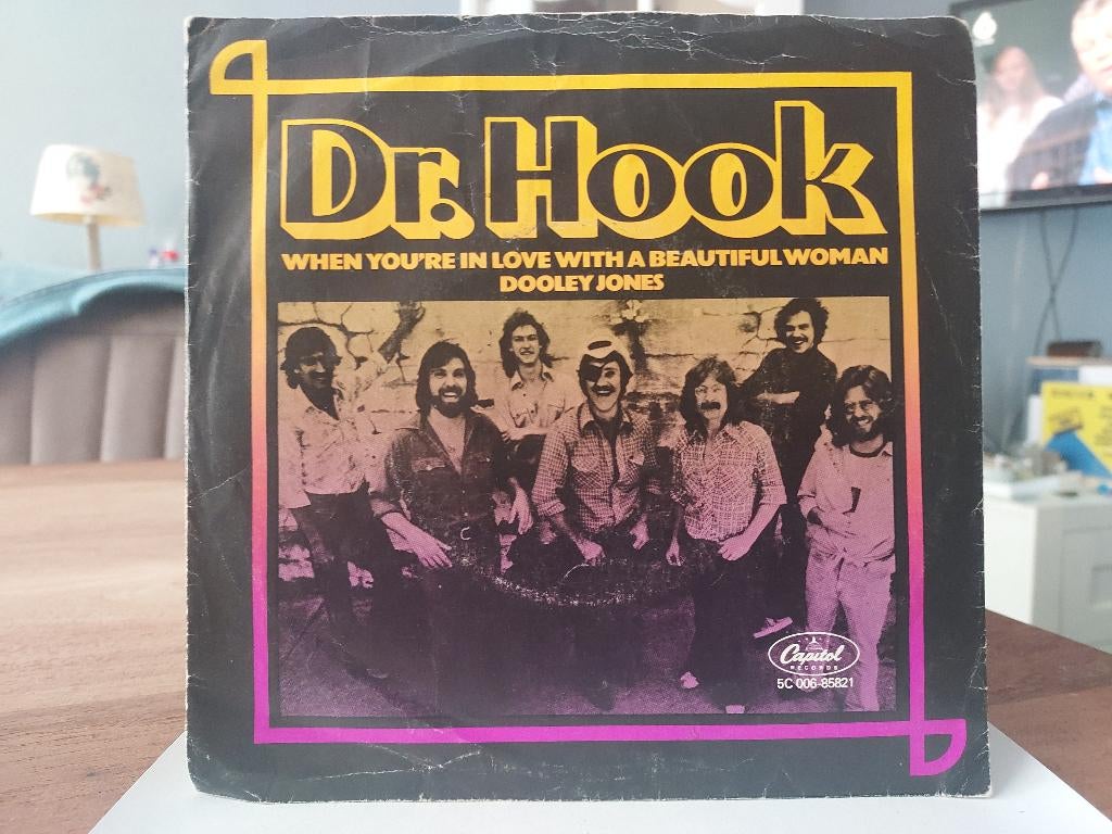 7" Single Dr. Hook - When You're In Love With A Beauttful Wo, Gebruikt, 7 inch, Single, Ophalen of Verzenden