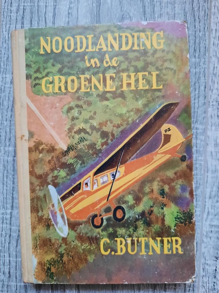 Noodlanding in de groene hel van C. Butner 1962, Ophalen of Verzenden, Gelezen
