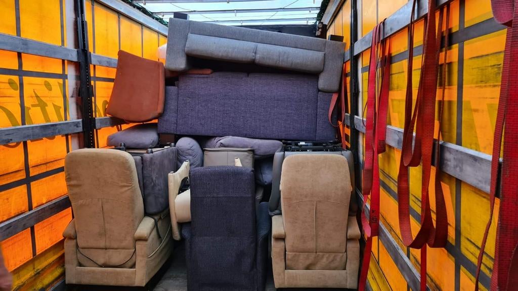Trailer vol export bankstellen gebruikte banken mixpartij, Huis en Inrichting, Banken | Sofa's en Chaises Longues, Gebruikt, 75 tot 100 cm