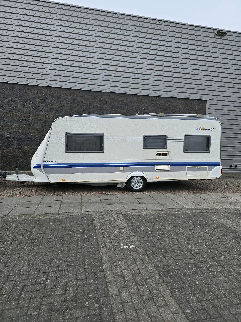 Hobby 540 UK - Stapelbed - Mover - 5 slaapplaatsen, Caravans en Kamperen, Rondzit, Particulier, 5 tot 6 meter, Koelkast