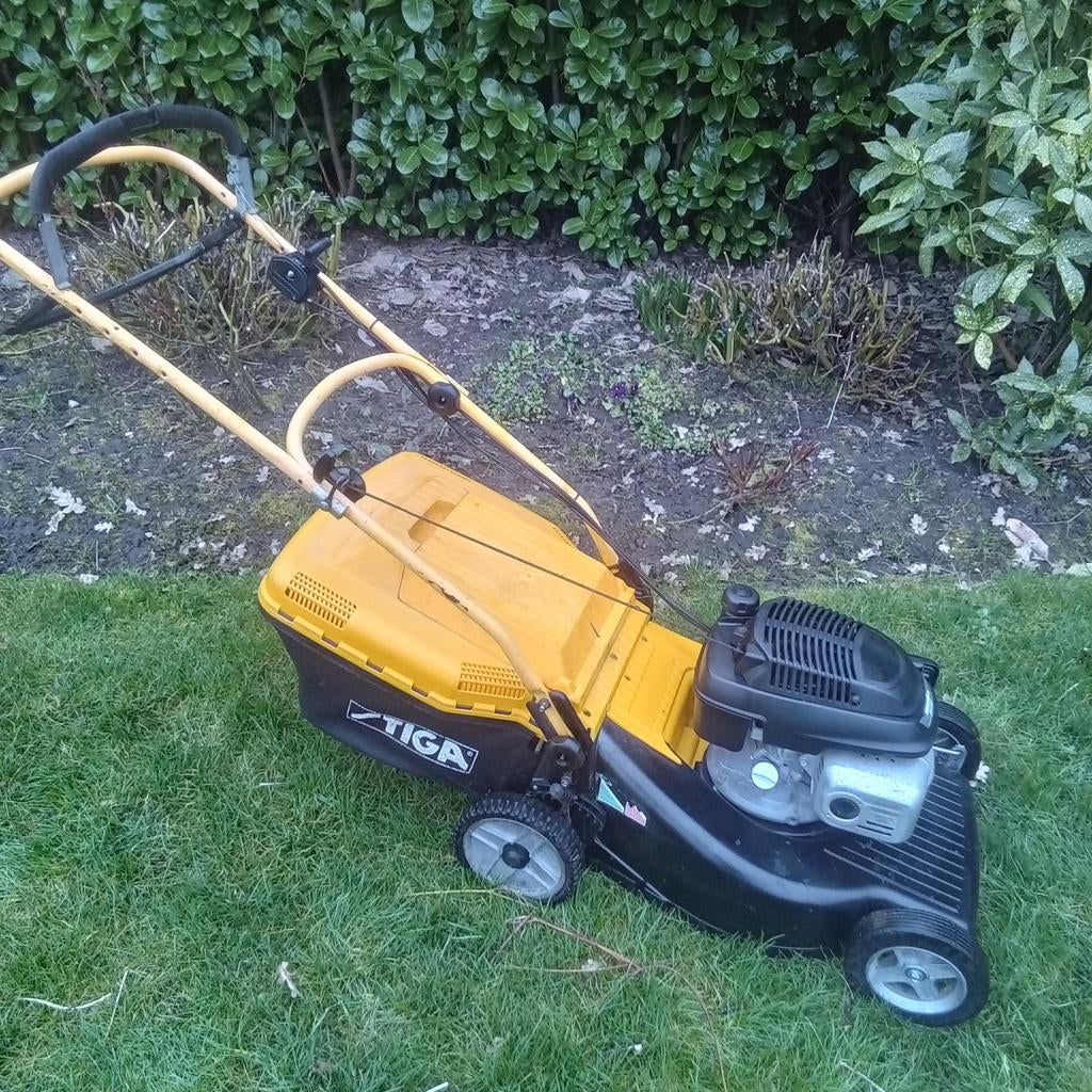 Stiga grasmaaier zelfrijdend benzine Motormaaier, Ophalen, Cirkelmaaier, Gebruikt, Stiga