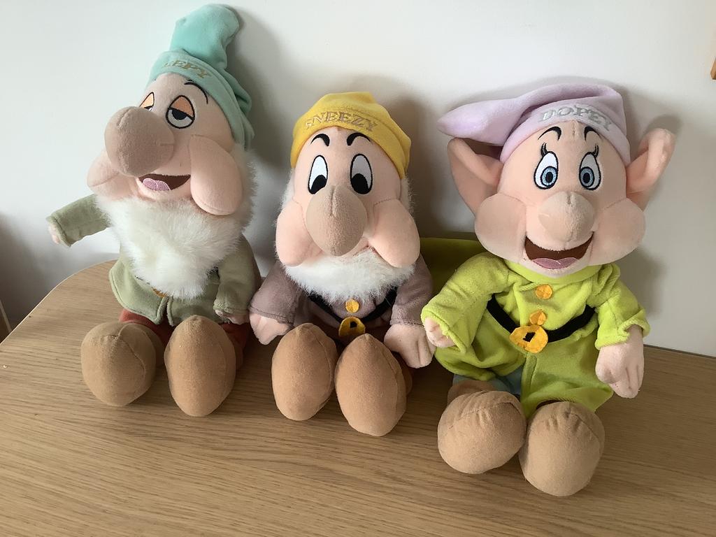 De Dwergen van Sneeuwwitje groot 3 stuks., Ophalen of Verzenden, Zo goed als nieuw, Overige typen