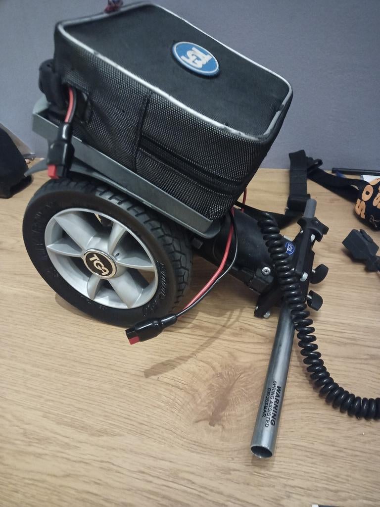 Rolstoel terk duw hulp. Automatische motor., Ophalen, Inklapbaar, Zo goed als nieuw, Elektrische rolstoel