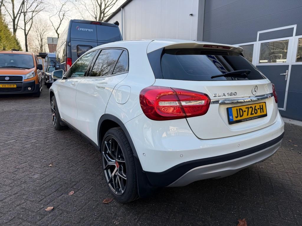 Mercedes-benz GLA-KLASSE 180 AMBITION  , nette staat,stoel v, Automaat, Gebruikt, Euro 6, 4 cilinders