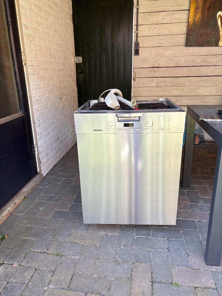 Vaatwasmachine MIELE, Witgoed en Apparatuur, Vaatwasmachines, Ophalen, Minder dan 85 cm, Zo goed als nieuw, Eco programma