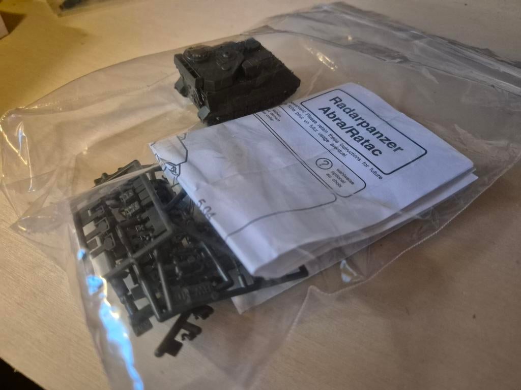 H0 roco minitanks Radarpanzer Abra, Ophalen of Verzenden, Gelijkstroom, Wagon, Roco