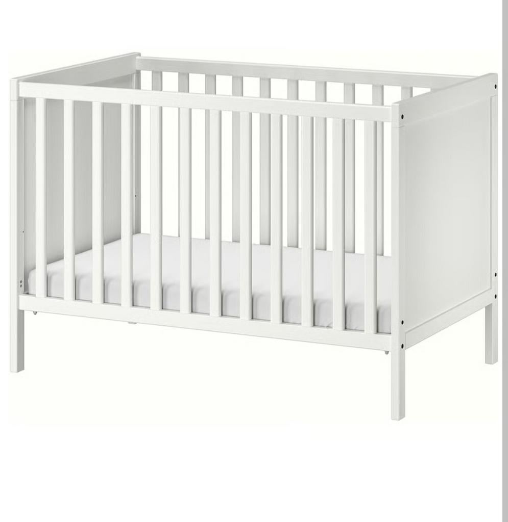 Complete babykamer set (IKEA SUNDVIK) – Bijna nieuw (5 dage, Ophalen of Verzenden, Zo goed als nieuw, Ledikant
