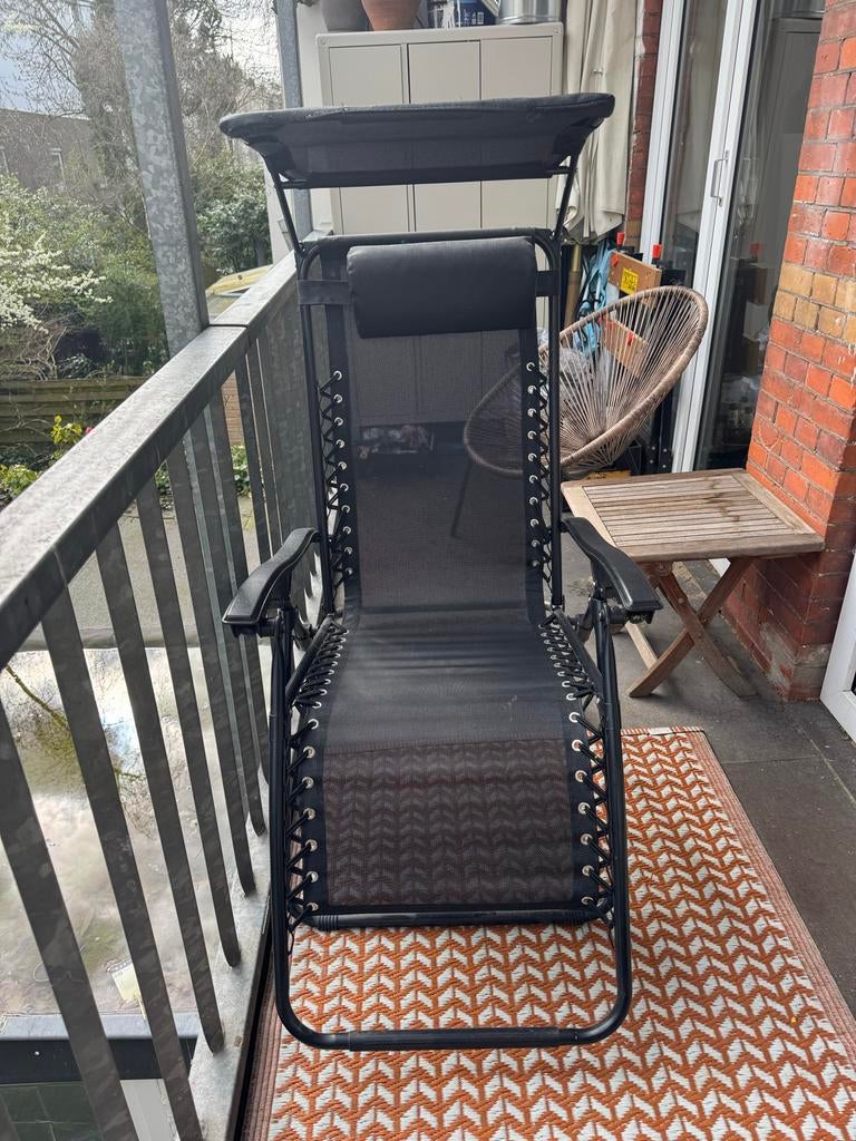 Twee inklapbare ligstoelen voor in de tuin met zonneklep, Ophalen, Gebruikt, Metaal, Inklapbaar