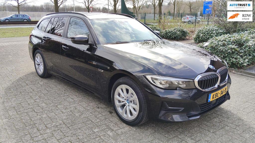 BMW 3-serie Touring 330e XDrive , SOH=93% , HUD,Sportintinte, Auto's, BMW, Bedrijf, Te koop, 3-Serie, 4x4, Adaptive Cruise Control
