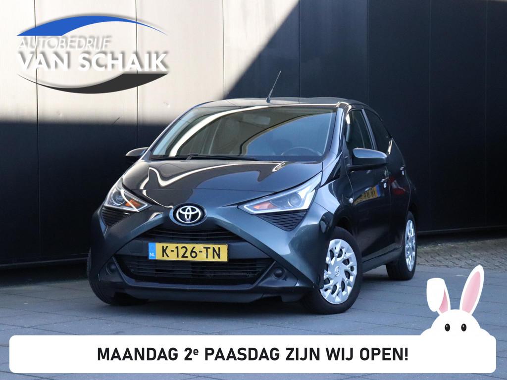 Toyota Aygo 1.0 VVT-i x-play | CAMERA | ELEK. SPIEGELS | BLE, Voorwielaandrijving, Stof, Gebruikt, Euro 6