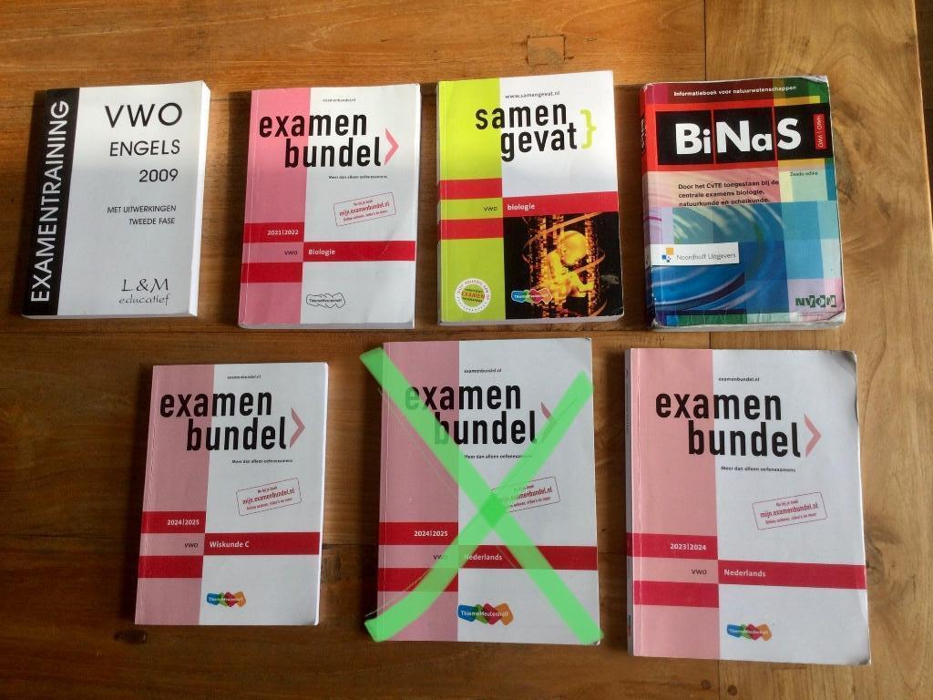 Examenbundels VWO Biologie Engels Wiskunde C Nederlands, Boeken, Ophalen of Verzenden, Zo goed als nieuw, VWO, Biologie