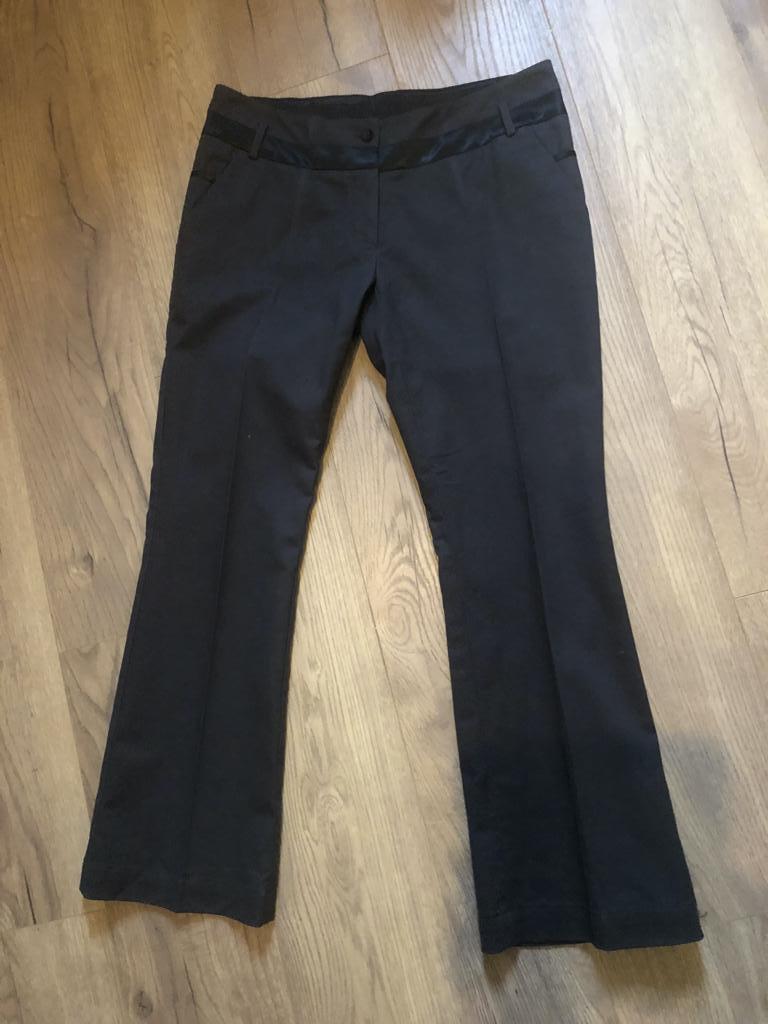 JUST B zwarte broek met satijnen band maat 40, Kleding | Dames, Maat 38/40 (M), Zwart, Just B., Ophalen of Verzenden