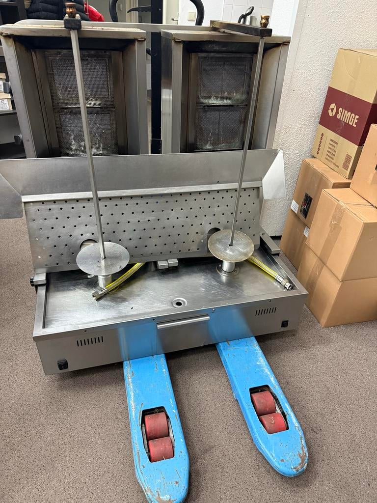 Professionele dubbele döner kebab grill gas, Ophalen of Verzenden, Gebruikt, Fornuis, Frituur en Grillen