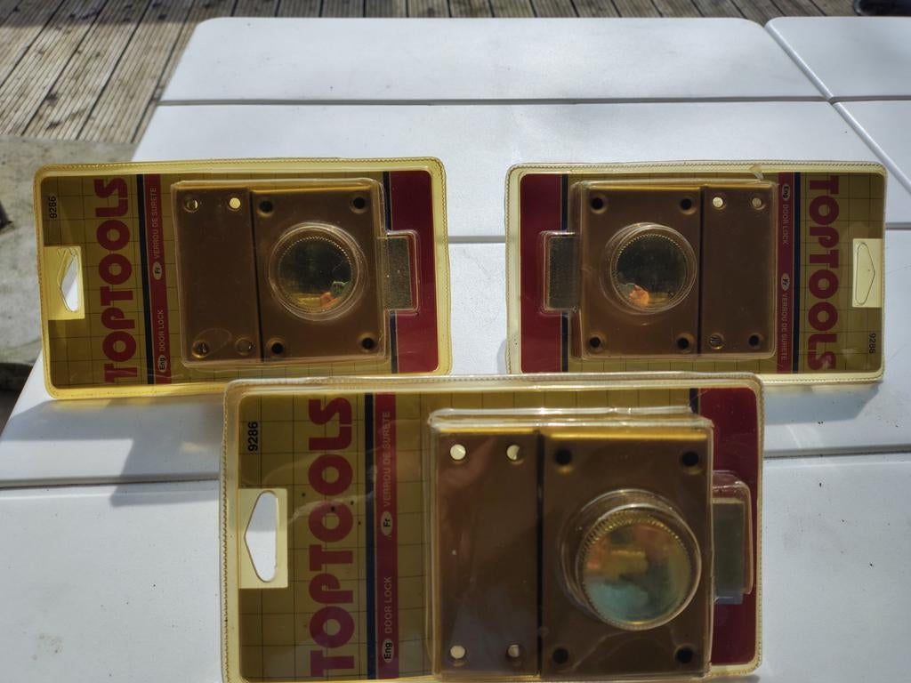 3x veiligheidsdeurgrendel met knop binnen zijde, Doe-het-zelf en Verbouw, Ophalen of Verzenden, Nieuw, IJzer, Slot