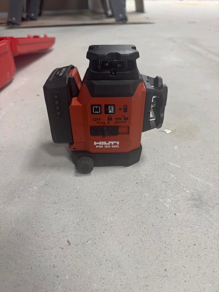 Hilti PM-30mg, Ophalen of Verzenden, Zo goed als nieuw