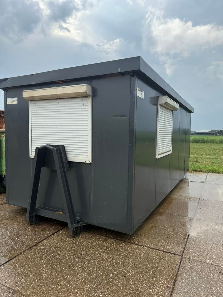 Haakarm unit container, Ophalen