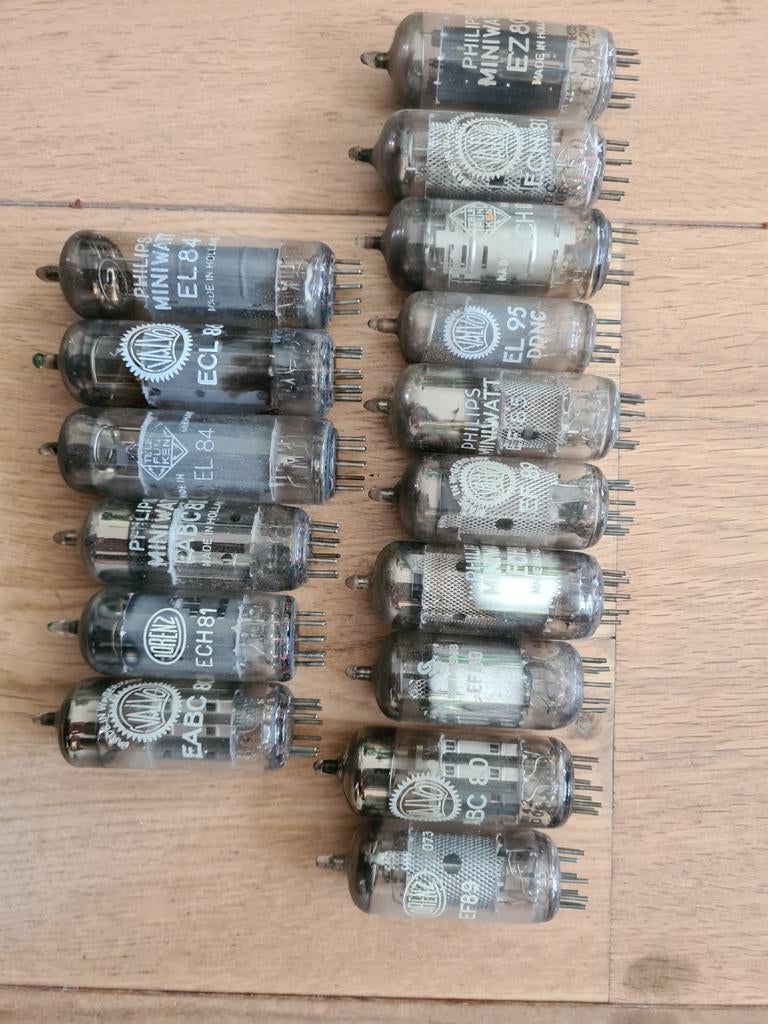 14 buizen voor radio, Ophalen