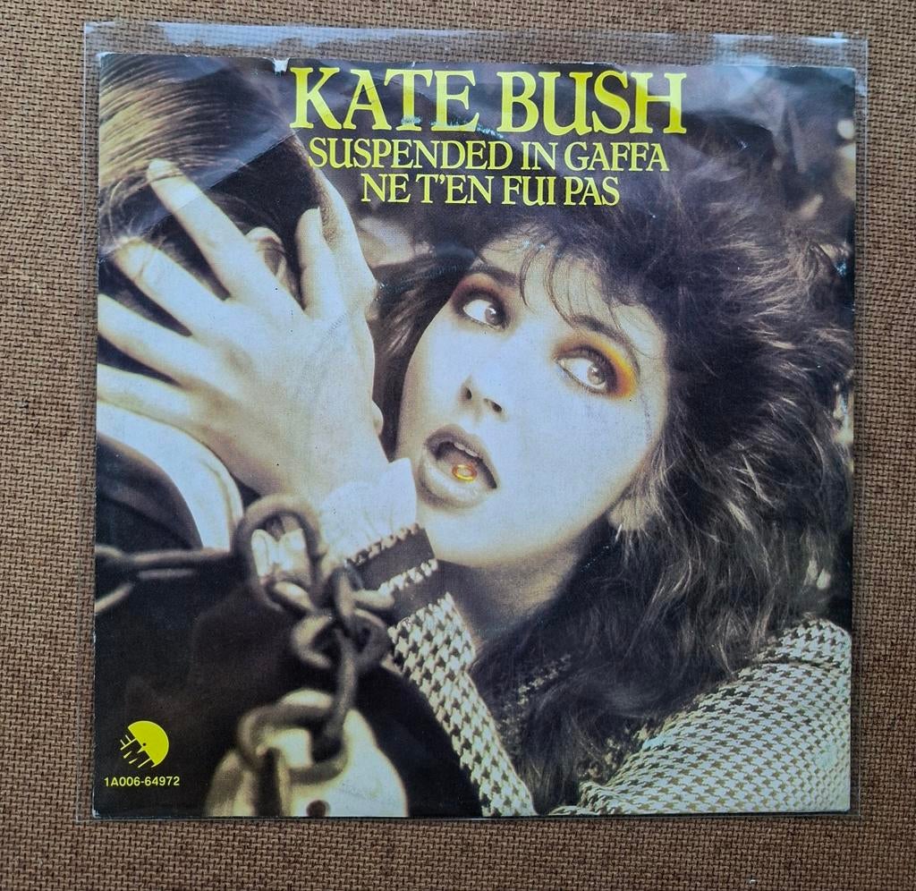 Bush, Kate  - Suspended in Gaffa - Single is TOP, Cd's en Dvd's, Gebruikt, Verzenden, 7 inch, Single