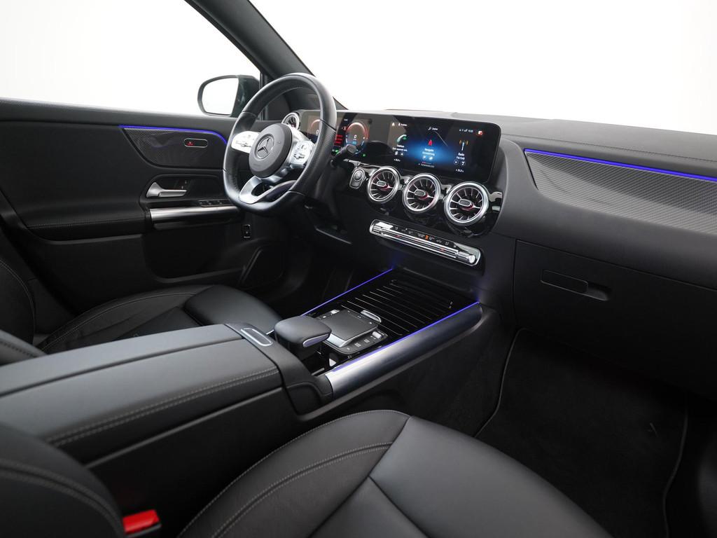 Mercedes-Benz GLA-klasse 250e AMG Night | Panoramadak | Trek, 12 maanden, 77 km/l, 4 cilinders, Blauw