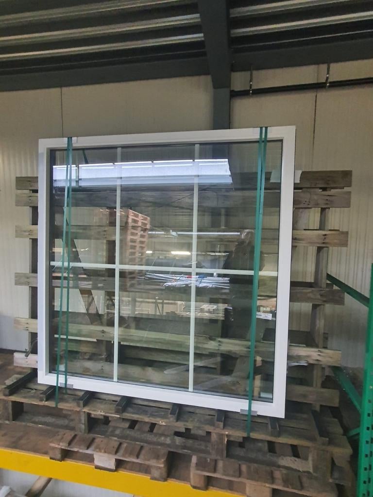 Nieuw raam met roeden, groen/lichte kleur, Doe-het-zelf en Verbouw, Glas en Ramen, Ophalen, Nieuw, Minder dan 80 cm, Gevelraam of Ruit