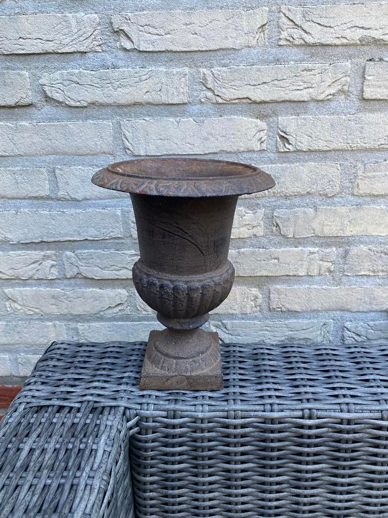 Gietijzeren Louvre vaas - tuinvaas - gietijzer - Louvre vaas, Ophalen, Zo goed als nieuw