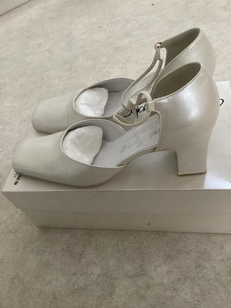 Trouwschoenen Sophie Sposa model Laura maat 37-37,5, Wit, Ophalen of Verzenden, Zo goed als nieuw, Schoenen met hoge hakken