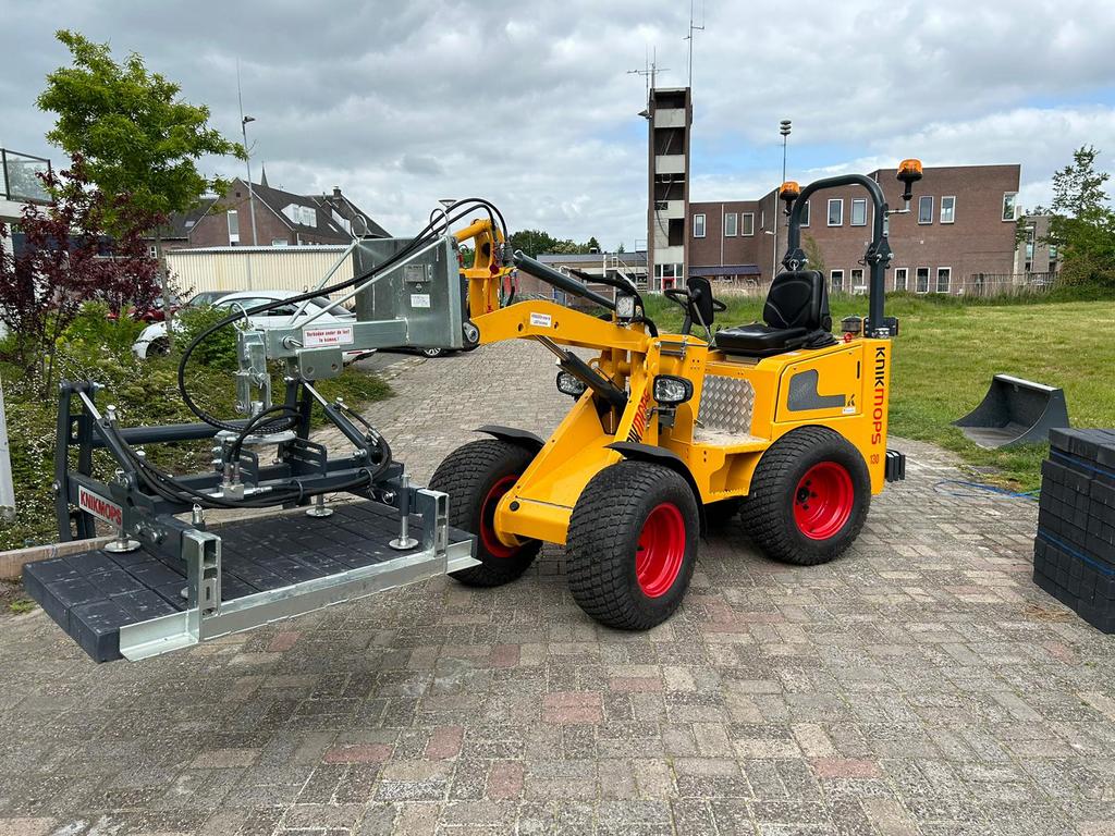 Knikmops 130 nodig? Wij hebben hem te huur