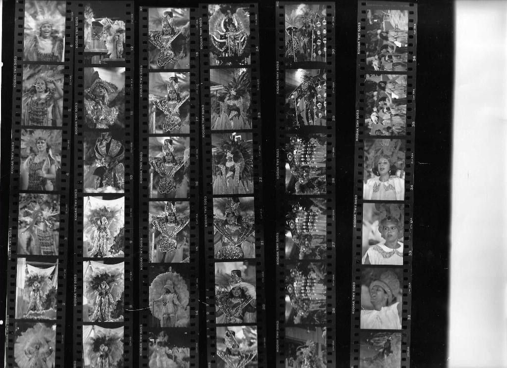 negatieven 36 en bijhorend fotoblad  1988 carnaval rio, 1980 tot heden, Foto, Ophalen of Verzenden, Zo goed als nieuw
