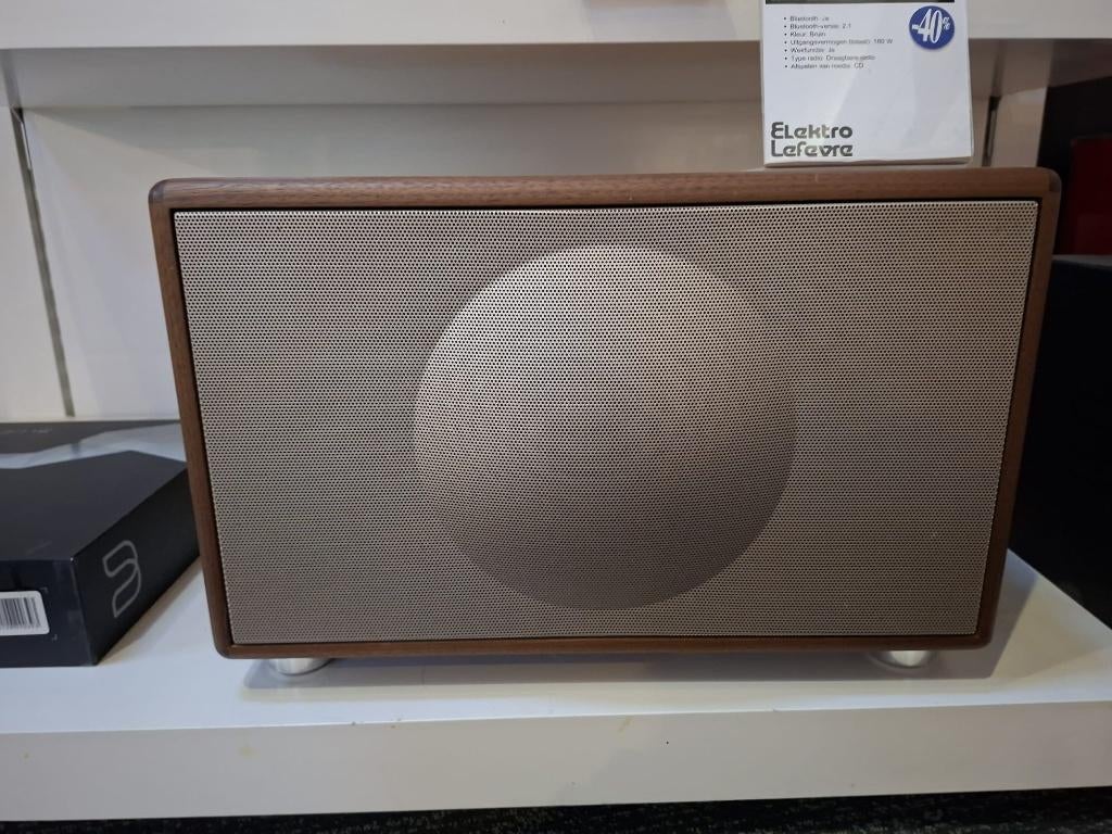 Geneva - Geneva Walnut, Overige merken, Ophalen of Verzenden, Zo goed als nieuw, Microset