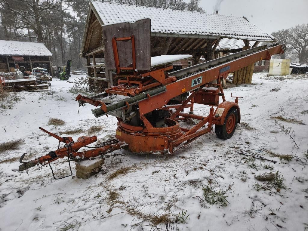 pannenlift goederenlift aanhanger böcker, Ophalen