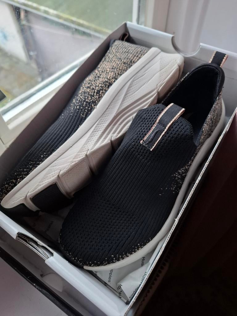 Skechers Archfit 38,5, Ophalen of Verzenden, Zo goed als nieuw, Zwart, Sneakers of Gympen