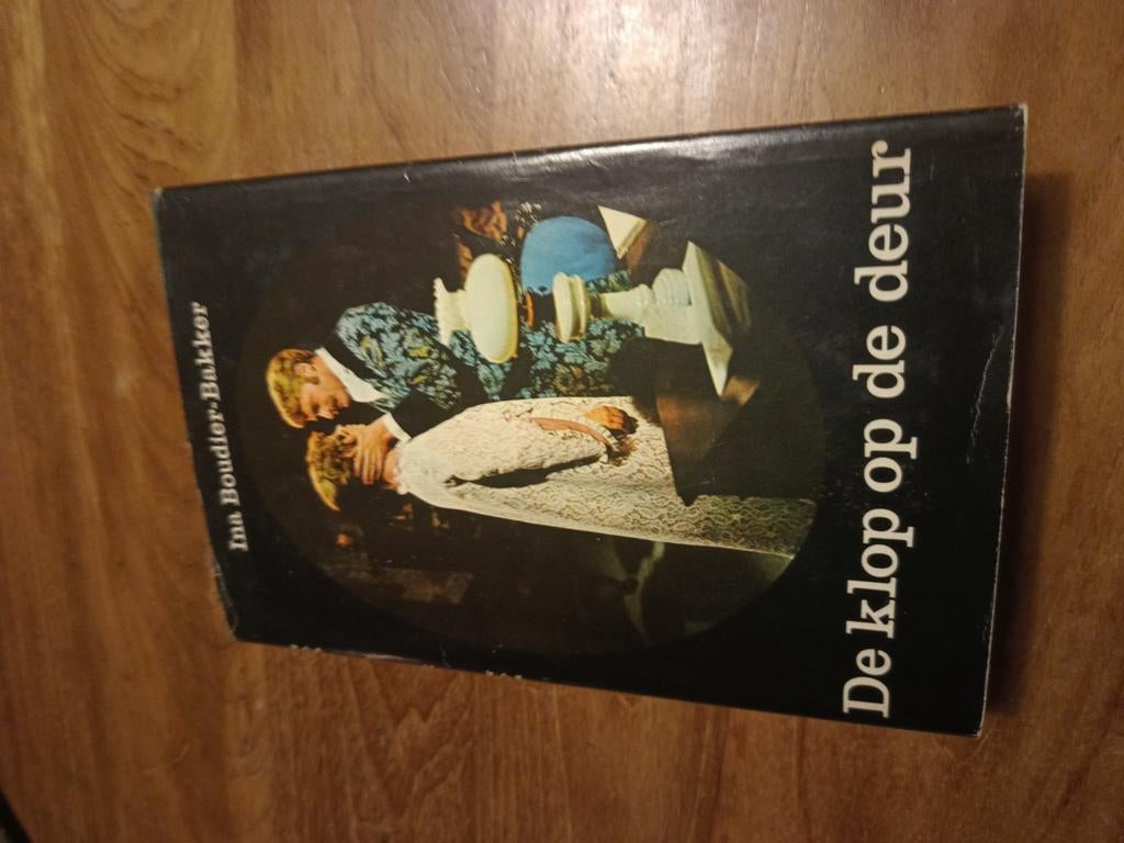 De Klop op de deur door Ina boudier Bakker, Ophalen of Verzenden, Zo goed als nieuw