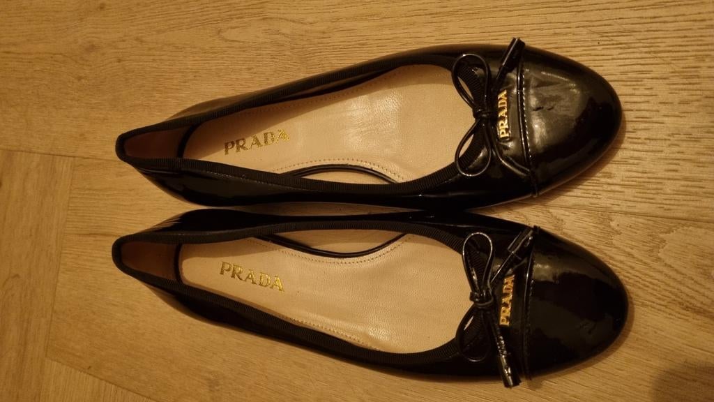 Prada schoenen ongeveer maat 36, Ophalen of Verzenden, Zo goed als nieuw, Meisje, Schoenen