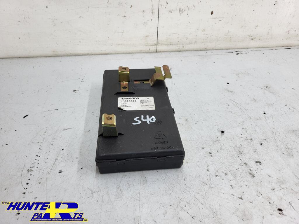 CEM-module Volvo V40 I ('96-'04) 30896697, Auto-onderdelen, Gebruikt, Ophalen of Verzenden, Volvo, Volvo