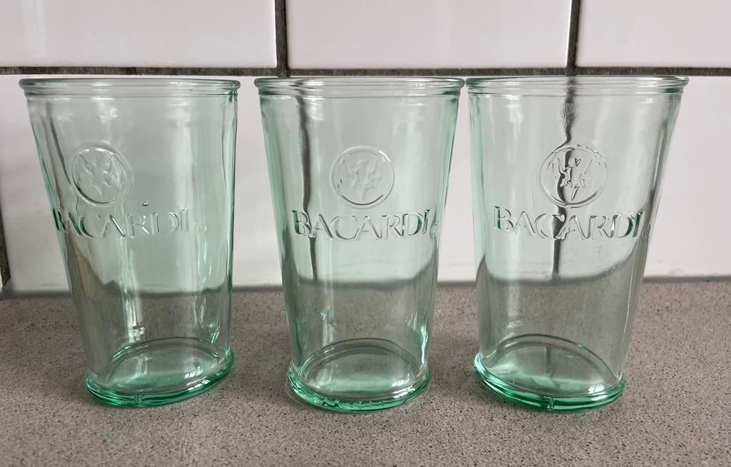 Bacardi glas blauw glas 3 stuks, Ophalen of Verzenden, Nieuw, Overige typen